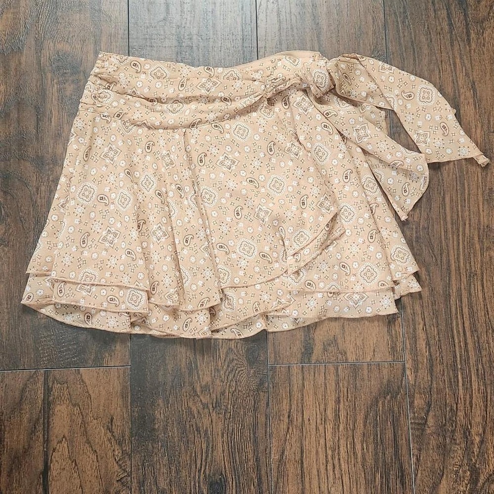 Aerie Tan Cream Paisley Wrap Mini Skirt Boho Ruffle Tiered Small cottagecore